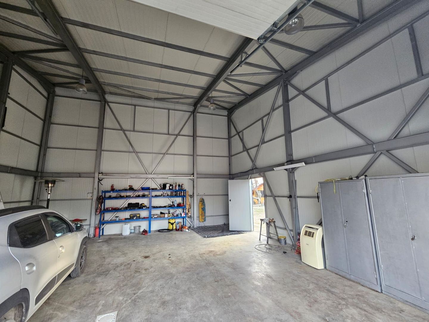 Inchiriere Hala noua, 70 mp Razboieni - Poză 4