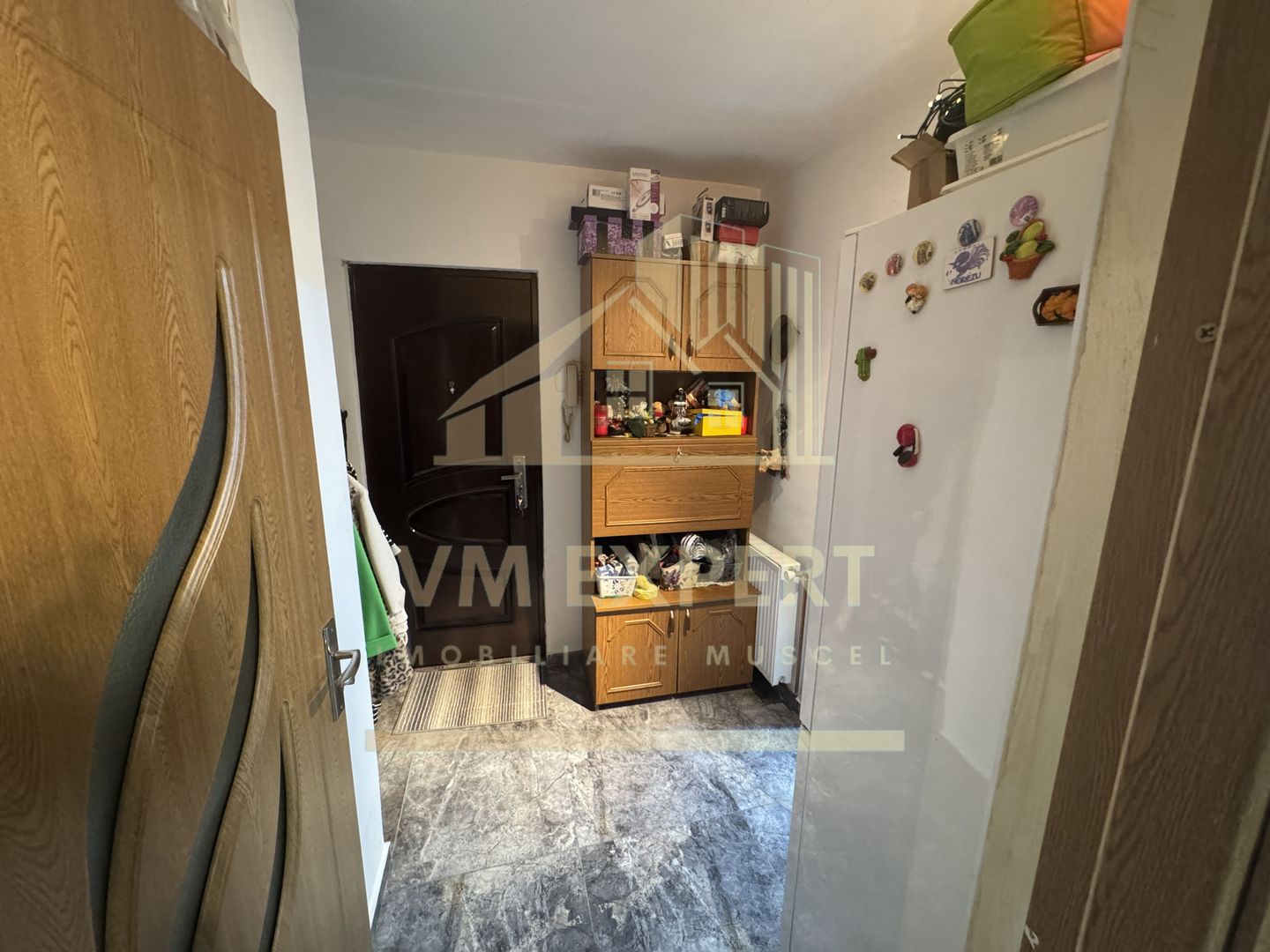 APARTAMENT 2 CAMERE PARTER CAMPULUNG GRUI - Poză 13