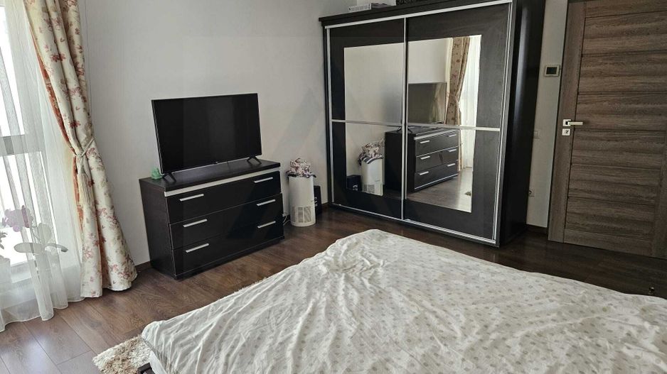 Apartament 3 camere baie cu geam parcare privata si lift pe Dna Stanca - Poză 5