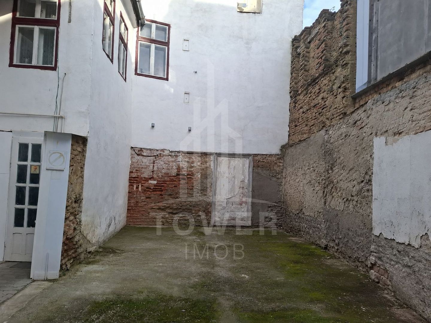 De vânzare teren cu proiect de reconstrucție apartament – zonă centrală - Poză 11