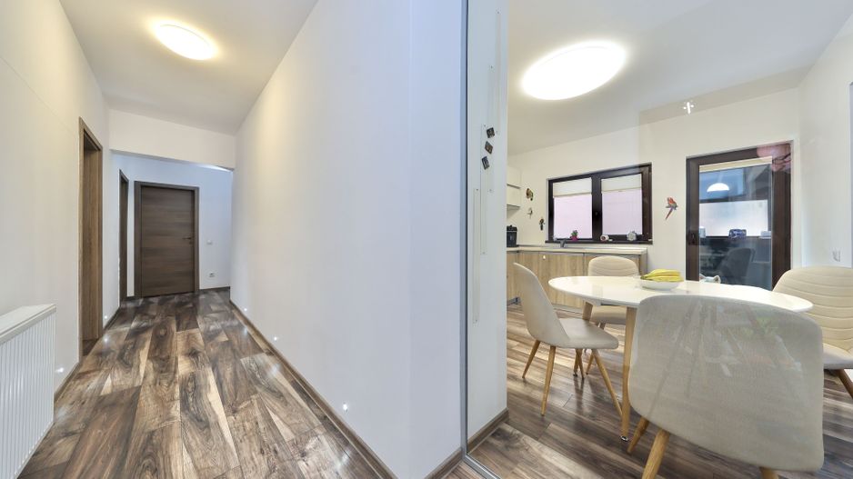 Casă individuală cu 4 camere de vânzare în Cristian, Brasov - Poză 5