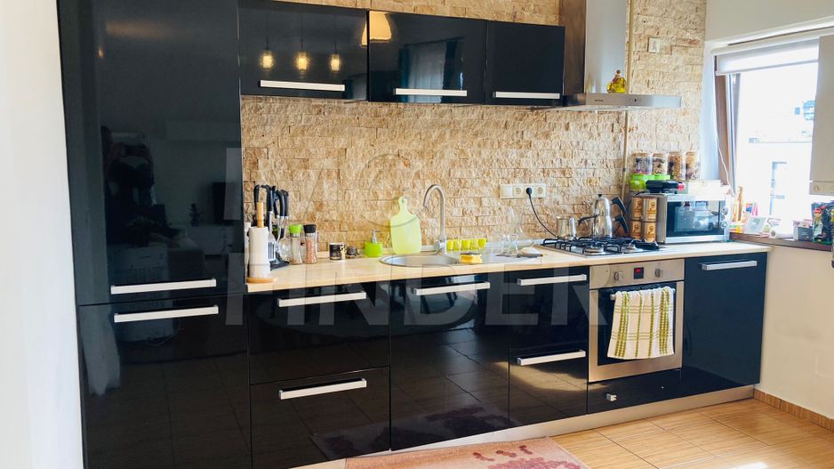 Apartament 2 camere Bloc tip Vila, Parcare Subterana, Buna Ziua - Poză 3