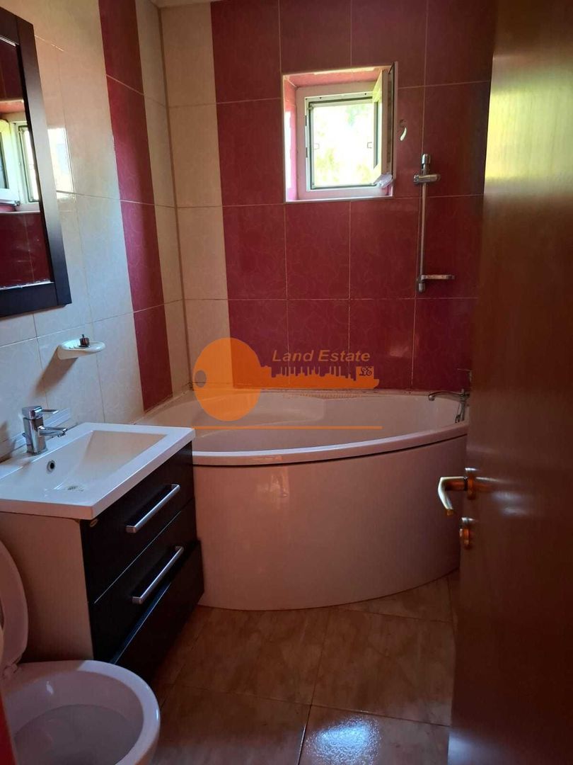Apartament cu 3 camere in zona Pacii(Bloc Reabilitat-Centrala Proprie) - Poză 1