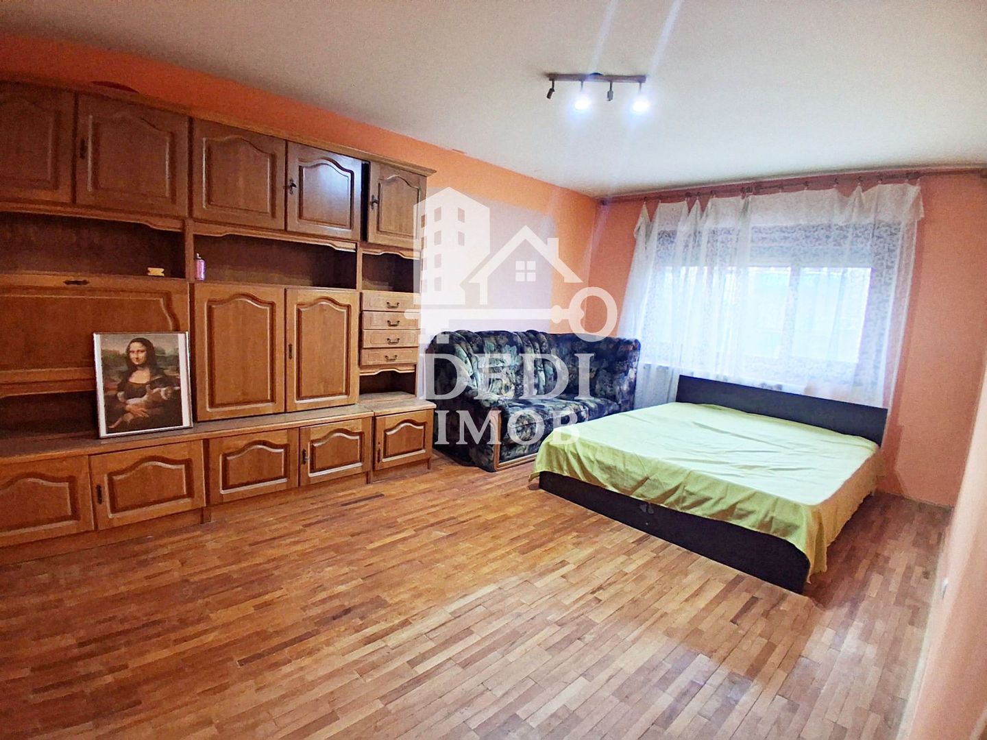 Apartament cu 3 camere de inchiriat zona Decebal, Oradea - Poză 1