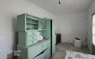 Casa cu doua corpuri de cladire, localitatea Chesint - Poză 7