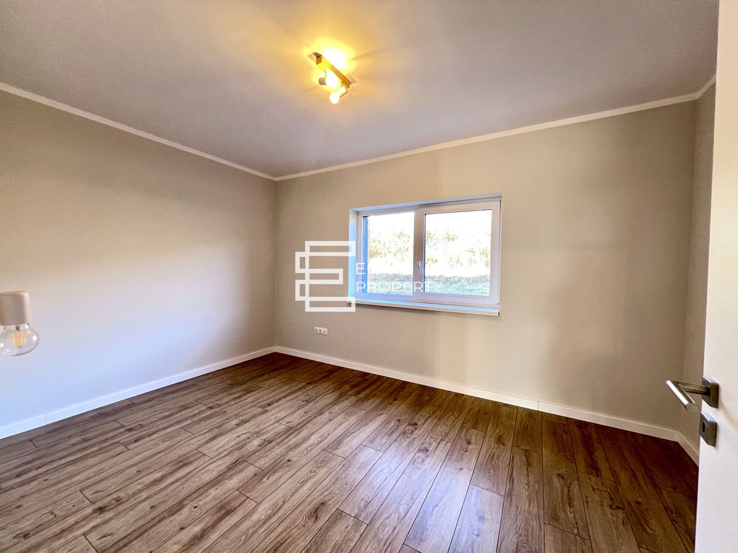 Apartament 2 camere, 52 mp- zona Industriala Vest - Poză 7