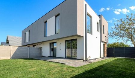Vila premium tip duplex-mobilata nou, constructie 2026