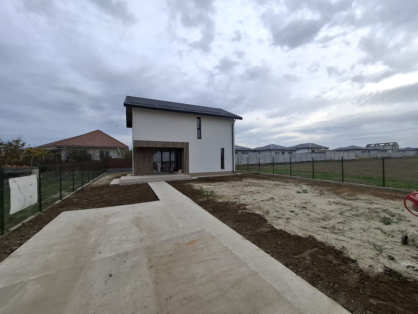 Casa 4 camere Comuna Berceni / Primaverii - Poză 3