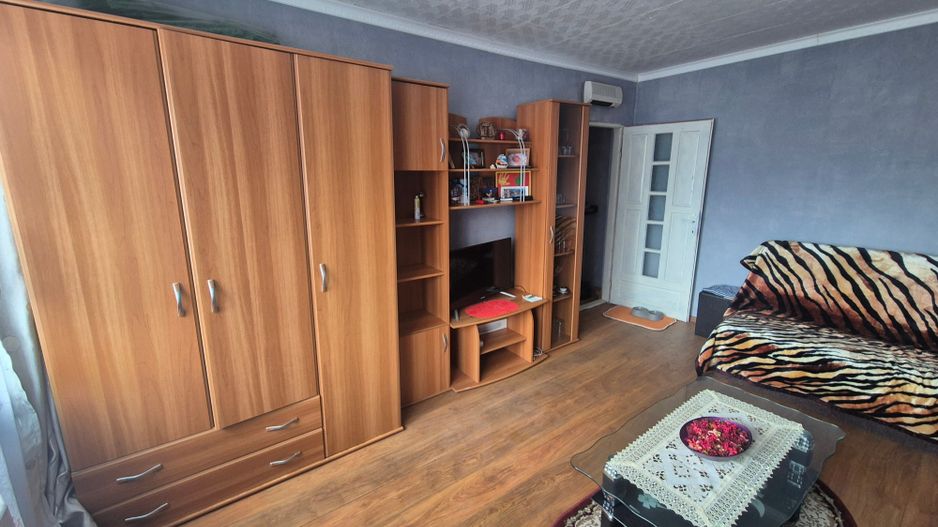 Vand apartament 1 camera etajul.3 Micro 2 - Poză 1