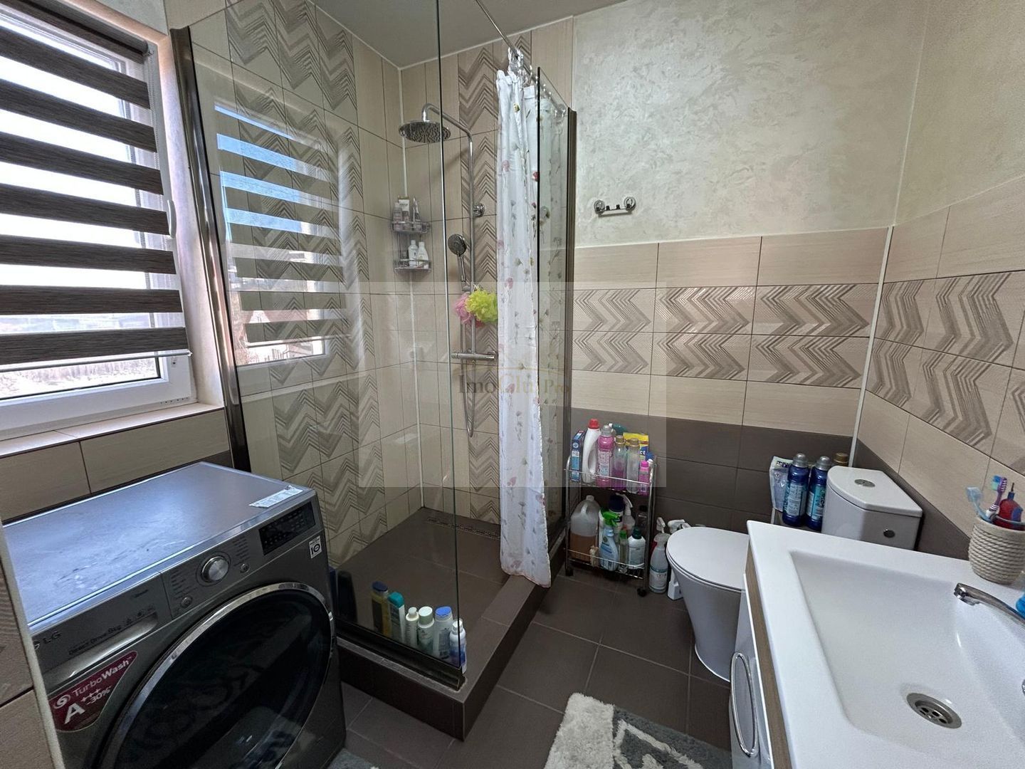 Spațiu cat o casă -vânzare – 4 camere | Iris| singur pe nivel - Poză 11