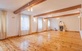 Vila in Poiana Brasov cu teren generos 1600mp, 2 corpuri, comision 0 - Poză 1