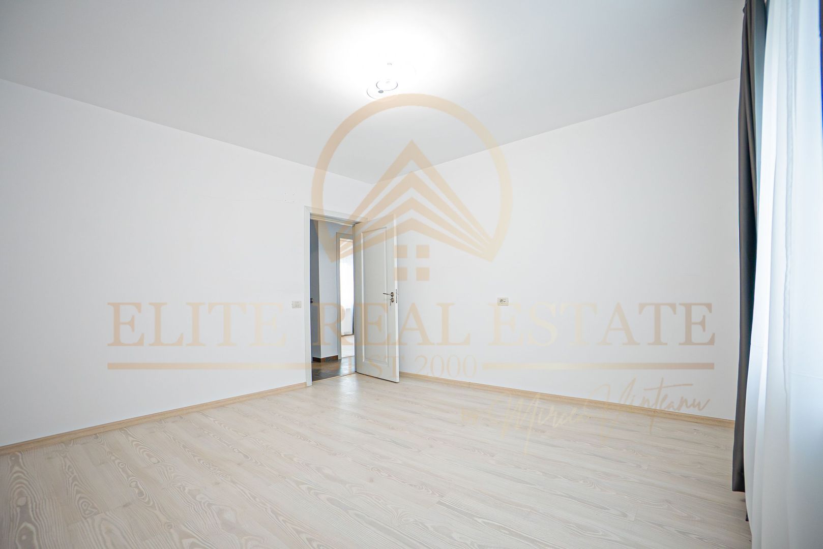 Casă în Mamaia Nord cu curte și parcare – disponibilă imediat! - Poză 9