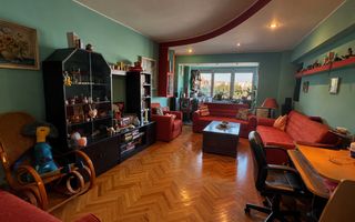 2 camere | Bd. Unirii | 79 mp | Decomandat | Vedere liberă | Etaj 1 - Poză 2