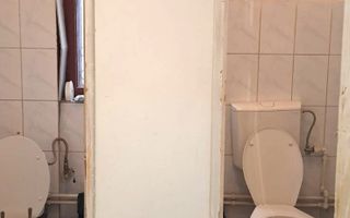 Sanctuar de Epocă: Reședință Grandioasă cu 10 Camere, Turn și Grădină - Poză 14