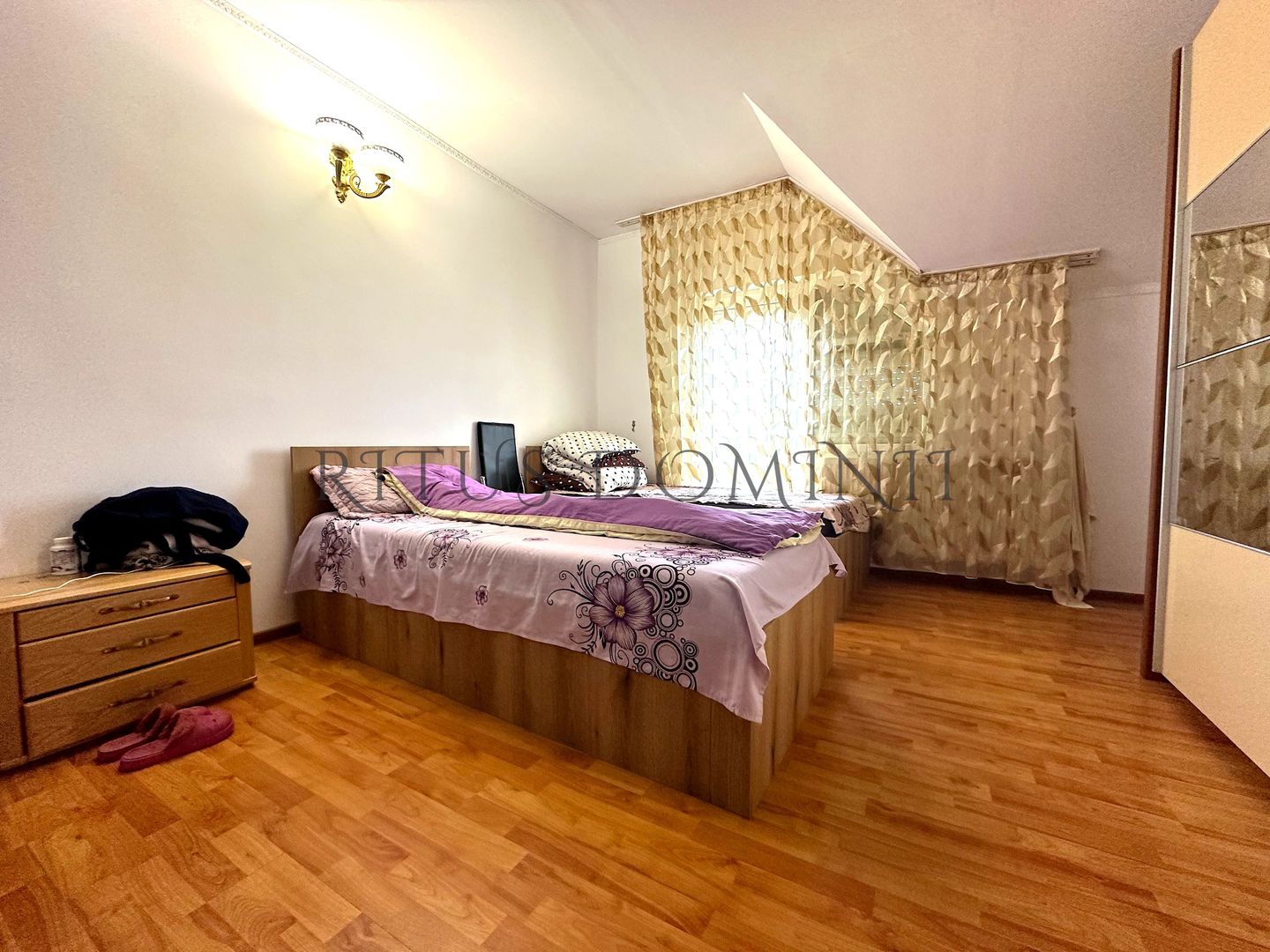 Vila Superba cu 6 Camere, Amenajata Echipe Muncitori, Oncea, 200mp - Poză 4