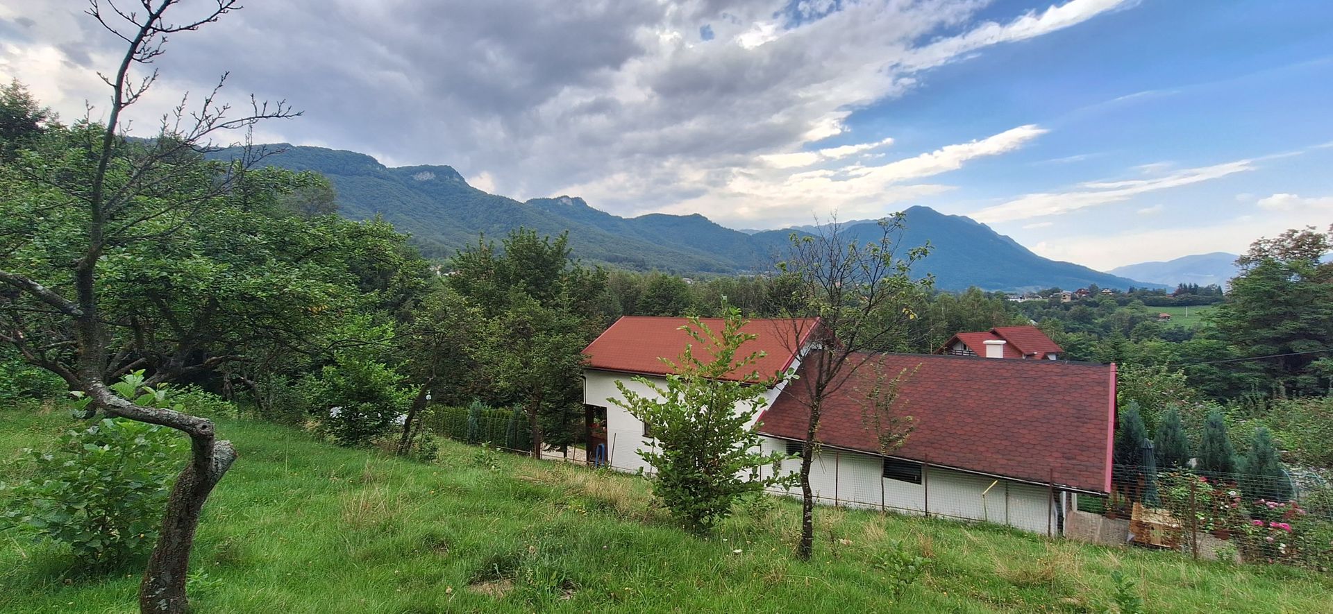 Bran-Predelut doua parcele de 2000+3000mp pret 25 euro/mp - Poză 6