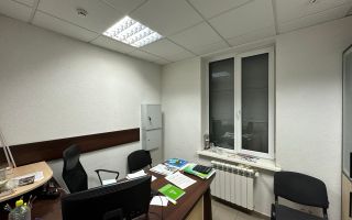 De Vânzare Clădire comercială cu depozit și parcare tiruri. 17 ari. - Poză 9