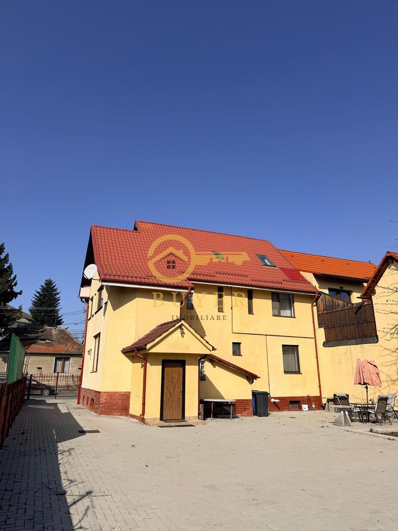 Casa vila in zona centrala - Poză 1
