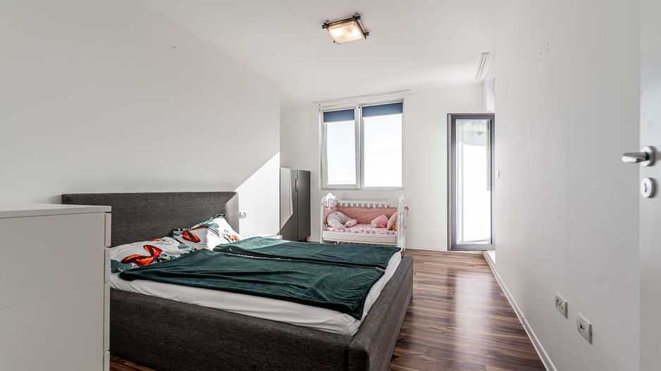 2 camere în blocul Urbanna: Orientare spre răsărit și confort complet - Poză 9