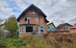 Casă la roșu de vânzare în Hărman, Cartierul Tineretului