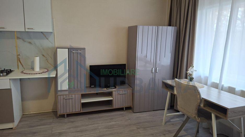 Gardoniera Tatarasi foarte aproape de Piata Chirila - Poză 1