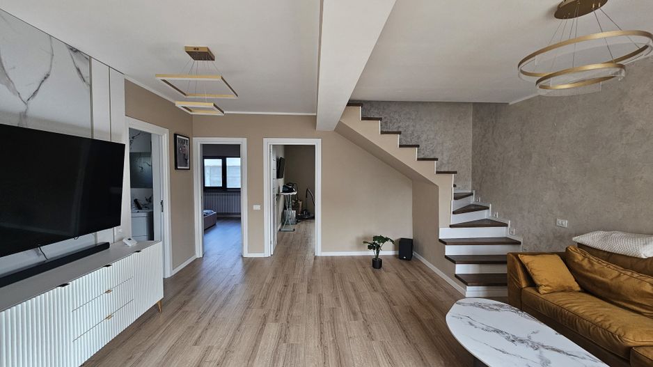 Casa de vanzare cocheta valu lui Traian/Constanta - Poză 2