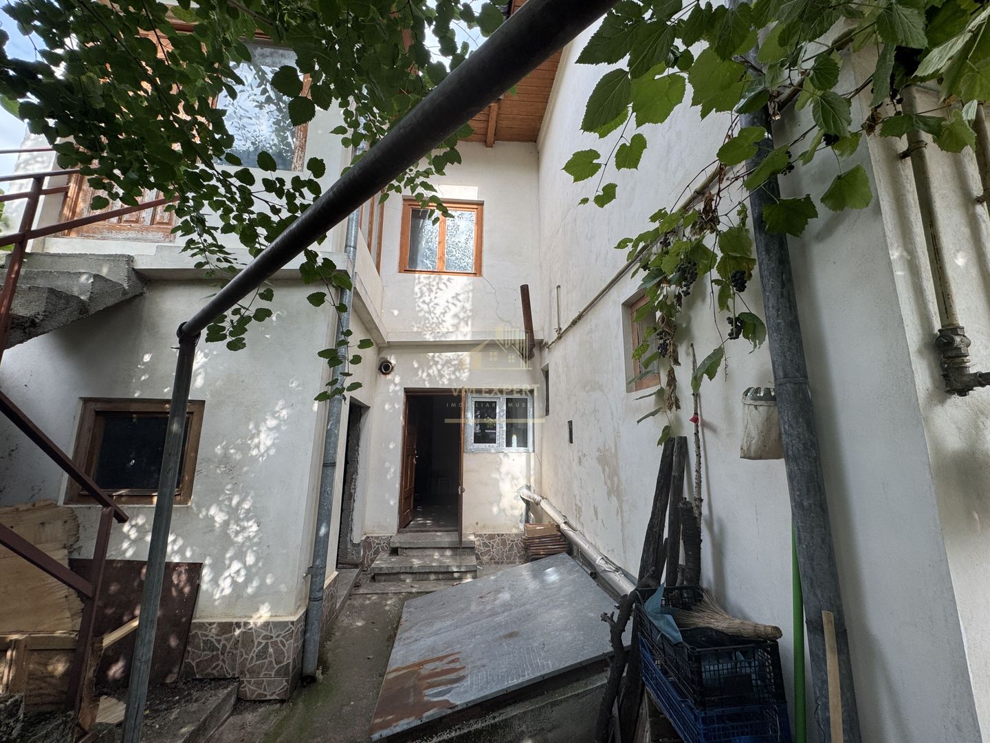 VILA 6 CAMERE, CAMPULUNG, TEREN 196 MP - Poză 6