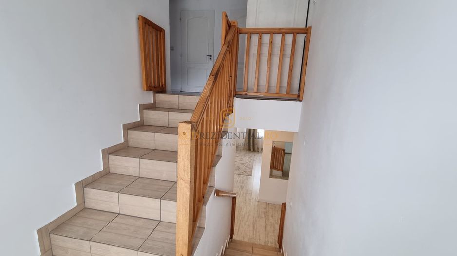 Vila parter + mansarda, 4 camere, teren 424 mp, Comuna Berceni - Poză 11