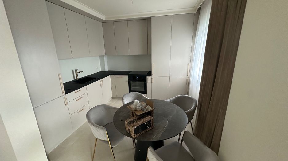 Apartment deosebit  se vinde complet mobilat - Poză 10