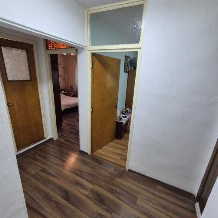 Vanzare Apartament 3 Camere Bd Decebal / Th. Sperantia/ Delea Noua - Poză 4