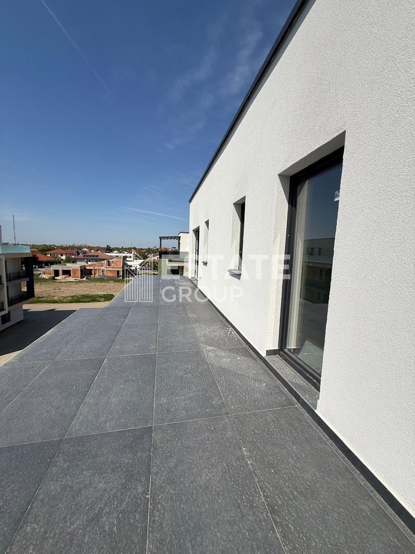 Penthouse Ciarda Rosie , 3 camere, terasa 40 mp - Poză 1