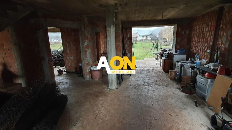 1/2 Duplex 5 camere S+P+M cu garaj 576 mp teren - Poză 3