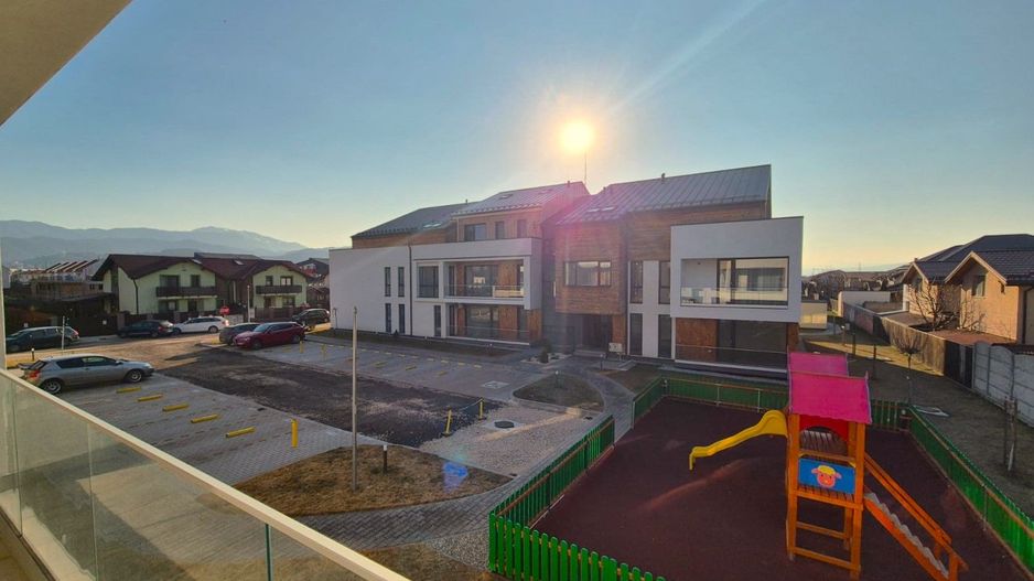 La PRIMA  închiriere, apartament spatios, într-o zonă de case,, loc parcare, - Poză 2