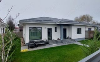 Vanzare casa individuală Domnești, 4 camere, toate utilitățile, teren 400 mp - Poză 2