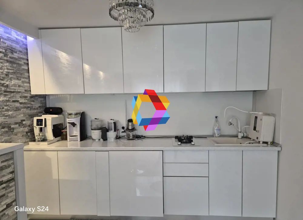 Casă cu 5 camere 130 mp - doua ap. separate,  zona Racadau - Poză 5