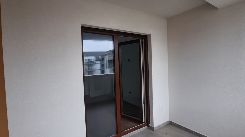 Apartament cu 6 camere si 4 locuri de parcare - Kaufland - Poză 9