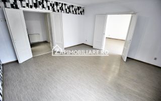Spatiu birouri 4 camere, 2 băi,100 mp. zona centrală - Poză 3