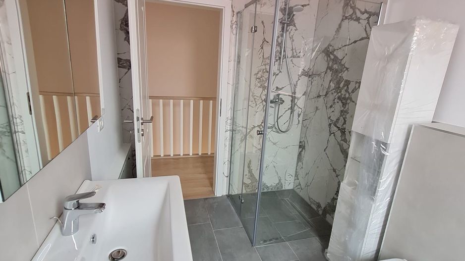 Proiect deosebit la 5 minute de Iulius Town - Poză 21