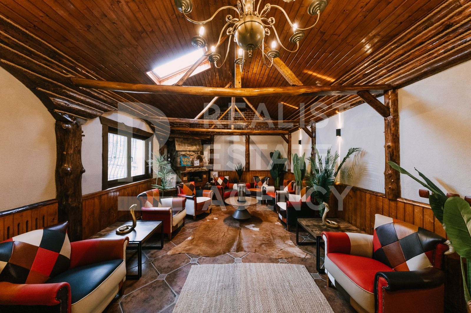 Boutique Luxury Retreat + Restaurant, Prahova - Poză 4