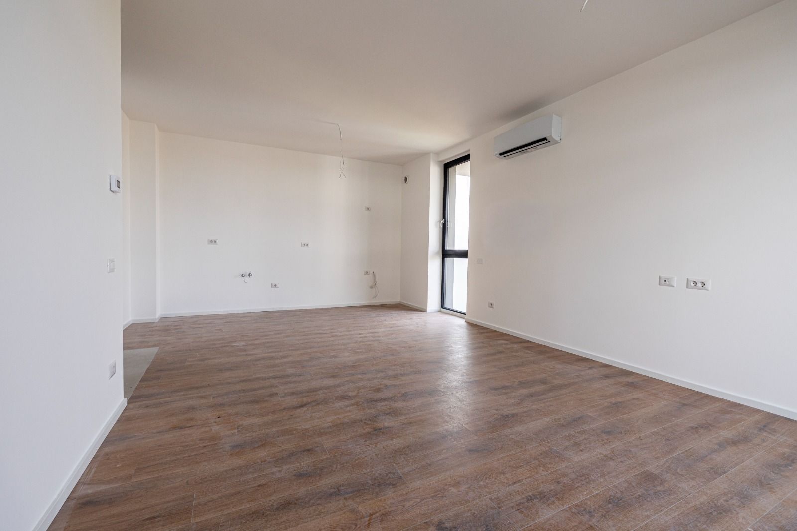 Ateneo - Torontalului | 2 Camere | Decomandat | Balcon 11 mp | Loc de Parcare. - Poză 4