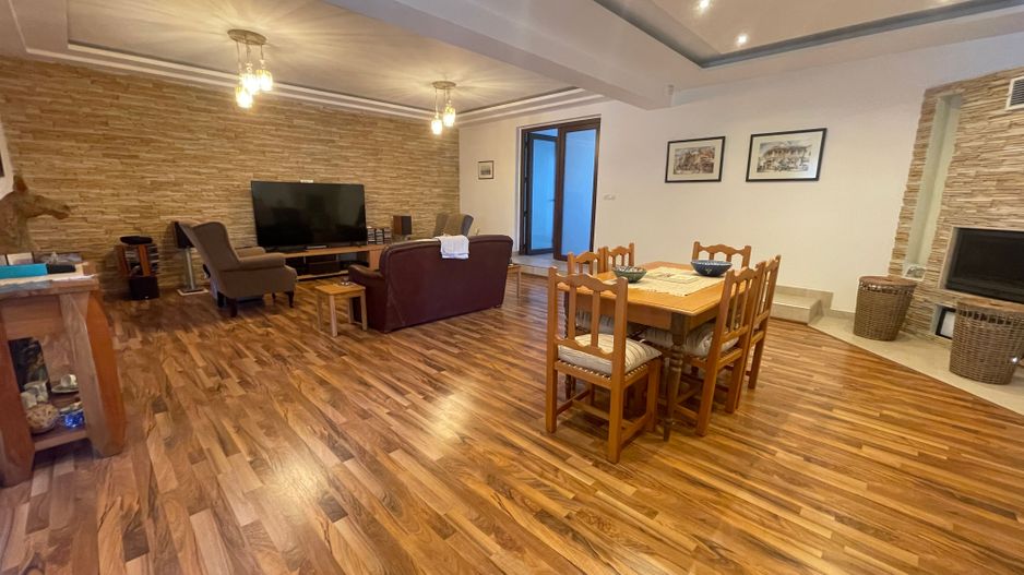 Casa spatioasa de inchiriat -ideala pentru o familie - Poză 5