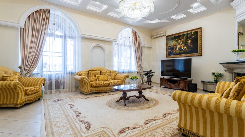 Vânzare casă de lux, 700 mp + 22 ari, situată în Tohatin - Poză 19