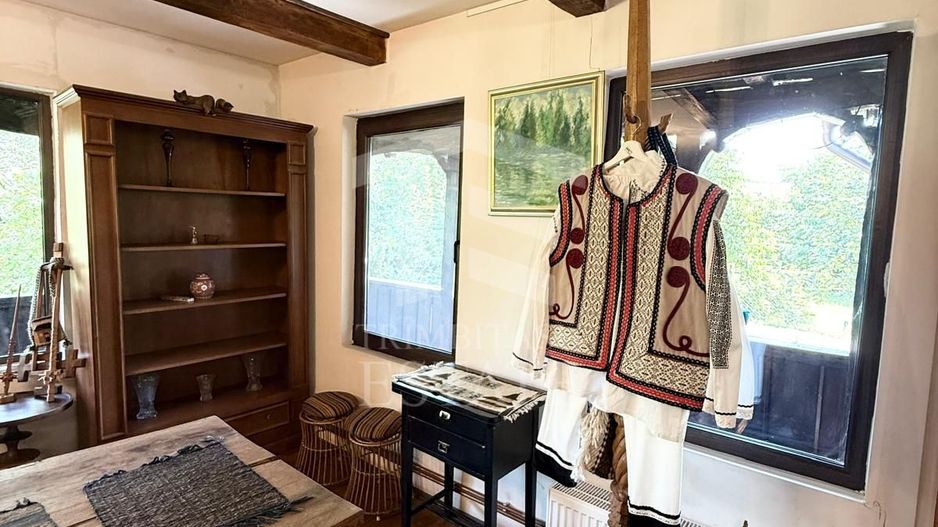 Casa autentixa maramureseana de vanzare in Snagov-Tancabesti - Poză 1