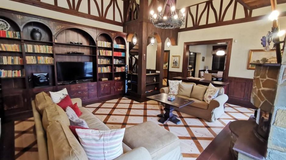 Casa de vacanta deosebita Breaza- Nistoresti - Poză 8