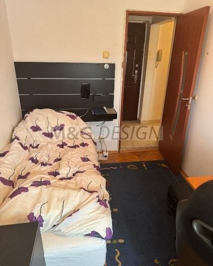 Apartament 3 camere, 31mp, etaj 4/4, bloc anvelopat, acoperis - Piata Doina - Poză 3