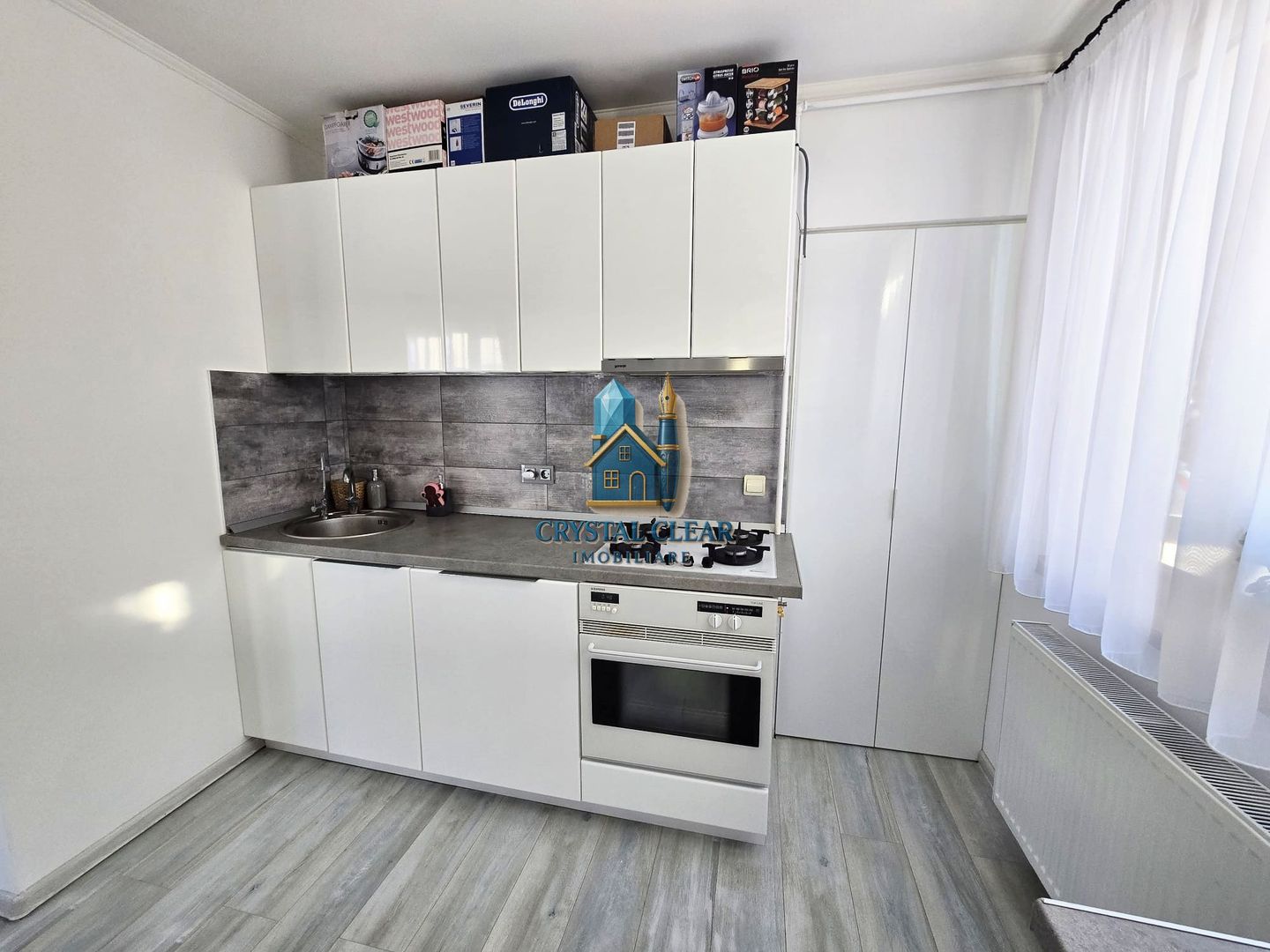 Casă 4 camere + teren de 308 mp - zona Sângeorgiu de Mureș - Poză 5