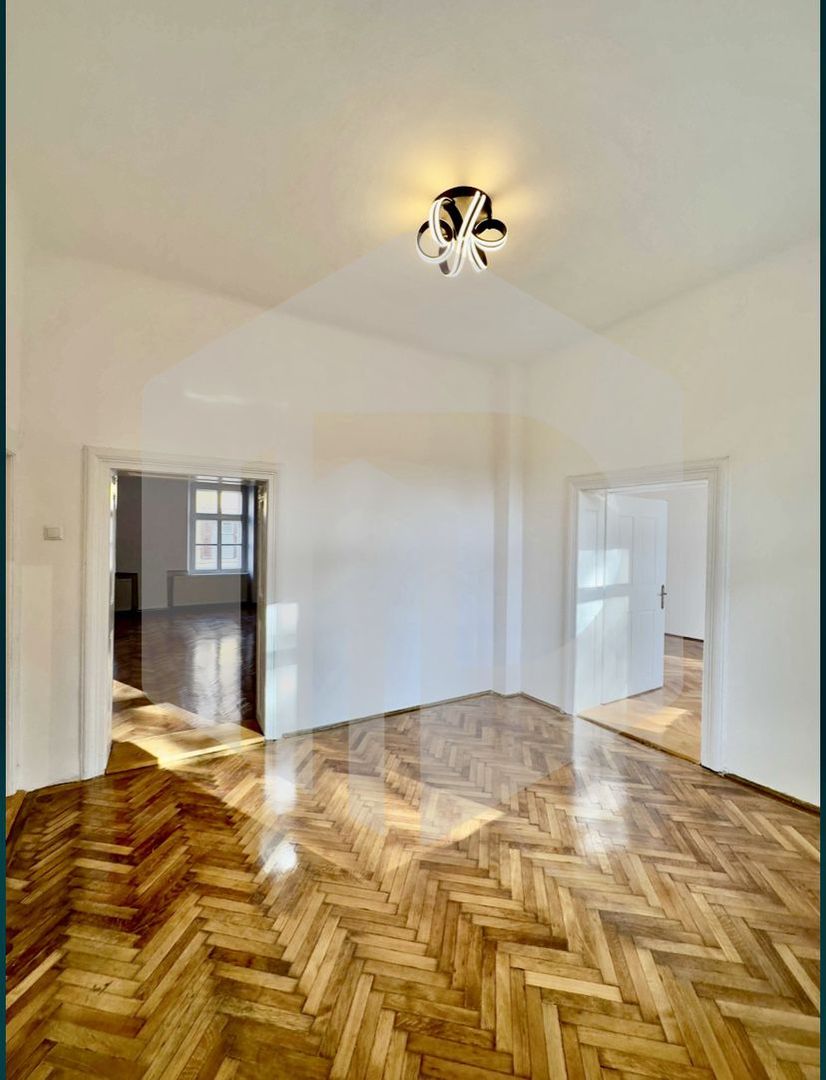 Apartament 2 Camere Ultracentral, Complet Renovat / Investitie - Poză 1