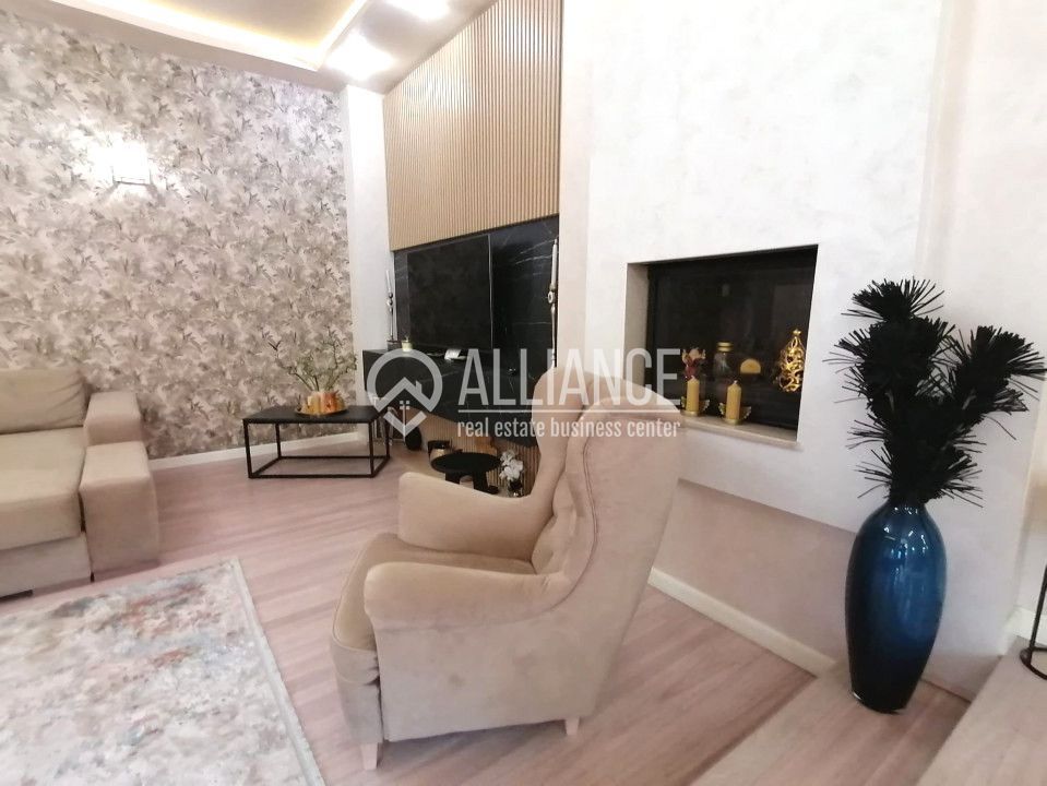 COICIU (Cod 01) Armonie și Eleganță pentru Două Generații! - Poză 3