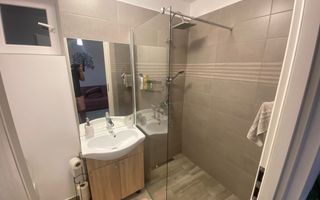Apartament in centru vechi- Renovat complet- Pretabil investitie - Poză 6