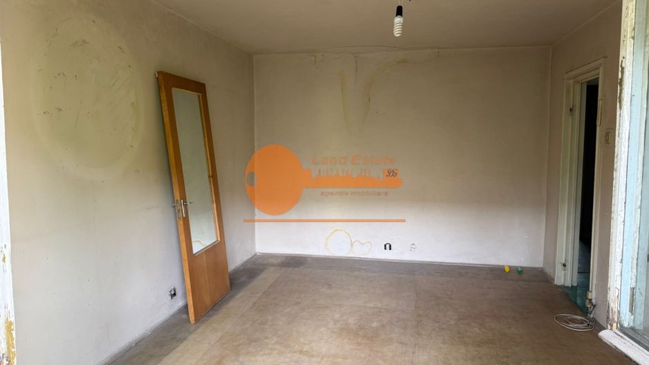 Apartament 4 camere decomandat – Rahova, Șos. Sălaj – Etaj 1 / 4 - Poză 4